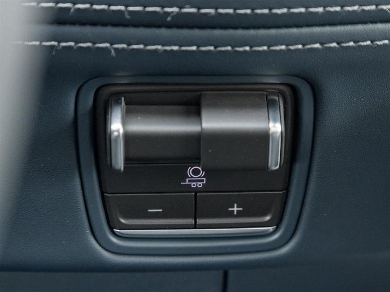 2026 Cadillac Escalade IQ Premium Sport Photo