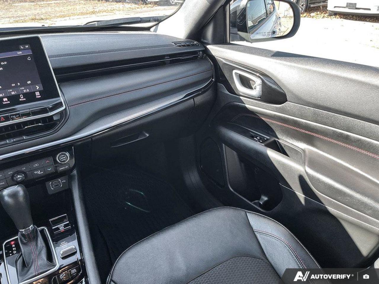 2024 Jeep Compass Trailhawk | Heated Seats/Wheel | Remote Start | Carplay | Photo