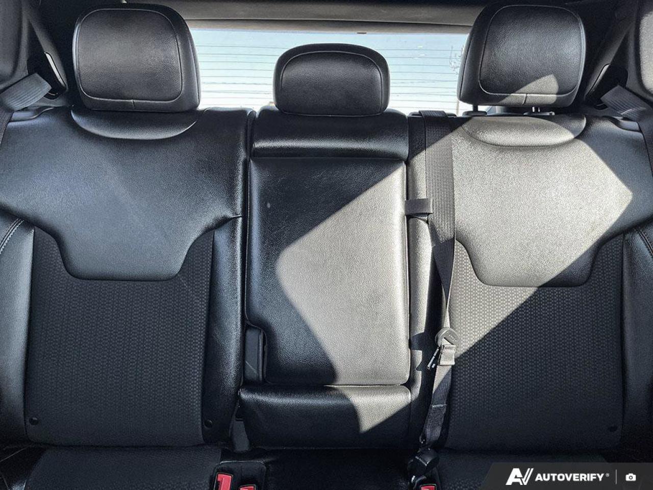 2024 Jeep Compass Trailhawk | Heated Seats/Wheel | Remote Start | Carplay | Photo