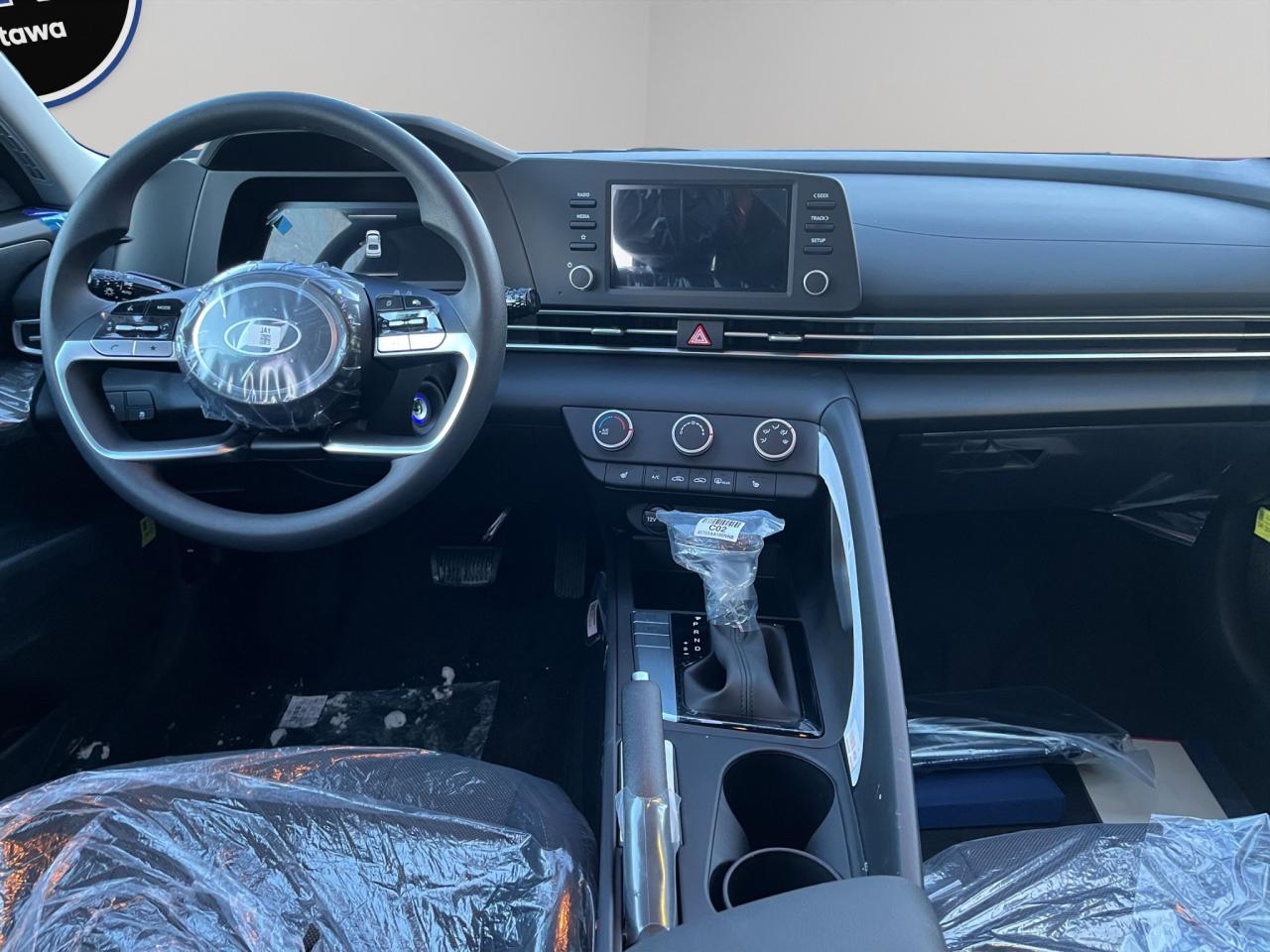 2026 Hyundai Elantra Essential Photo