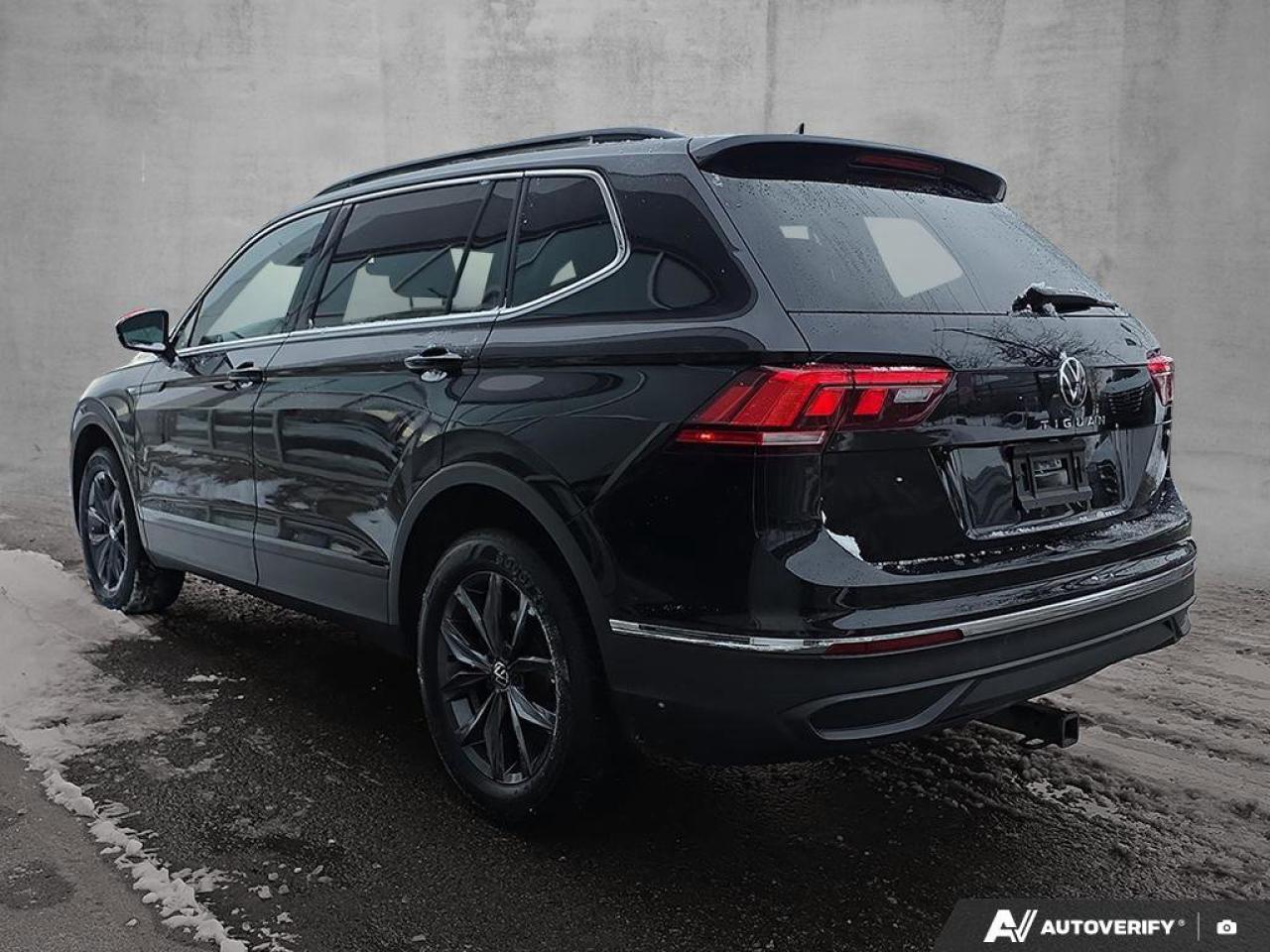 2022 Volkswagen Tiguan Comfortline | AWD | Leather | Heated Seats | Photo