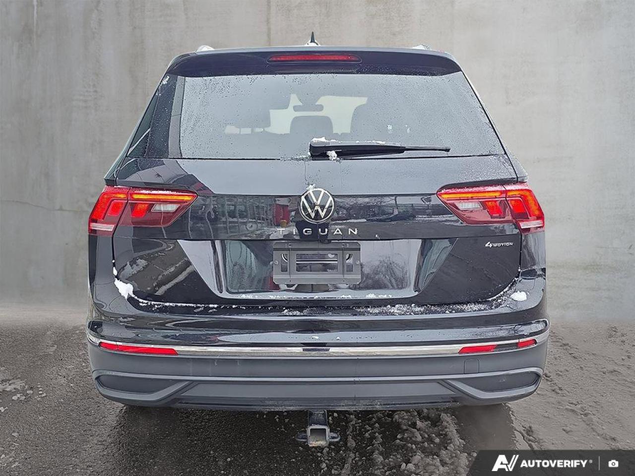 2022 Volkswagen Tiguan Comfortline | AWD | Leather | Heated Seats | Photo2