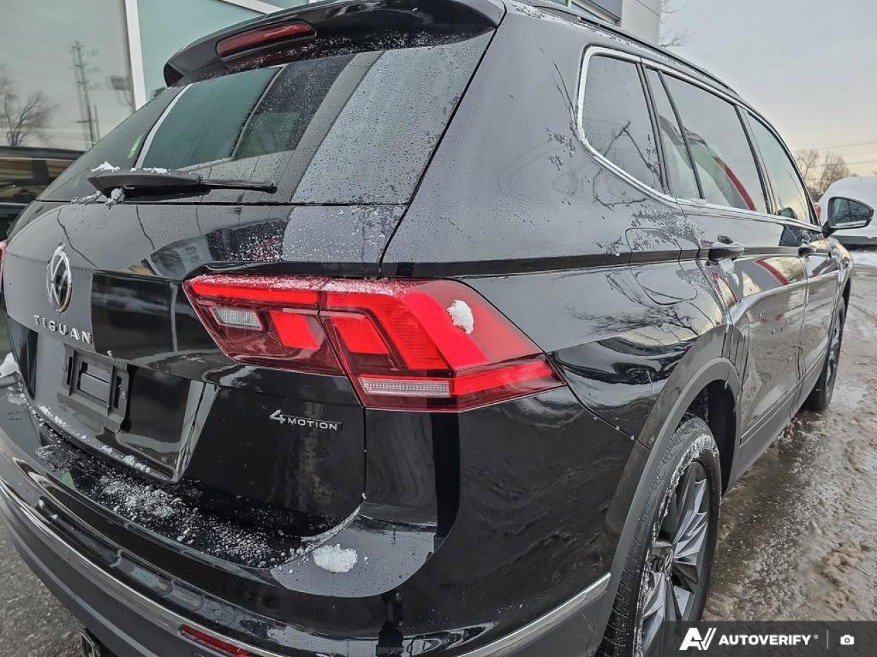 2022 Volkswagen Tiguan Comfortline | AWD | Leather | Heated Seats | Photo