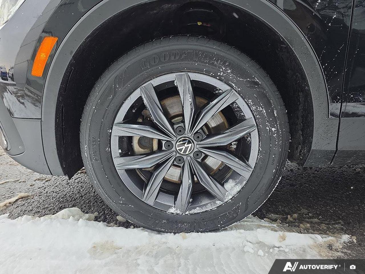 2022 Volkswagen Tiguan Comfortline | AWD | Leather | Heated Seats | Photo