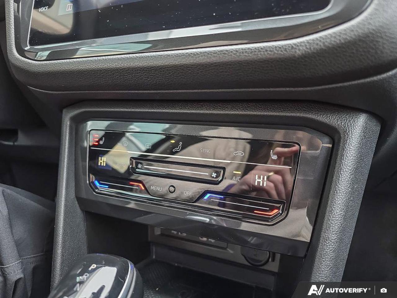 2022 Volkswagen Tiguan Comfortline | AWD | Leather | Heated Seats | Photo