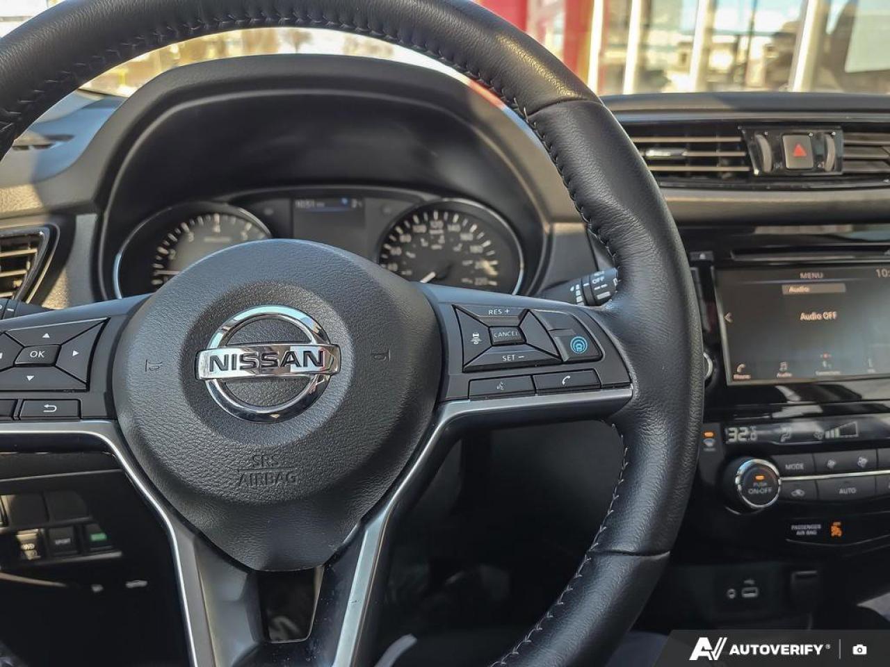 2023 Nissan Qashqai SV AWD | Android Auto | Apple Car Play | Pro-Pilot | Photo