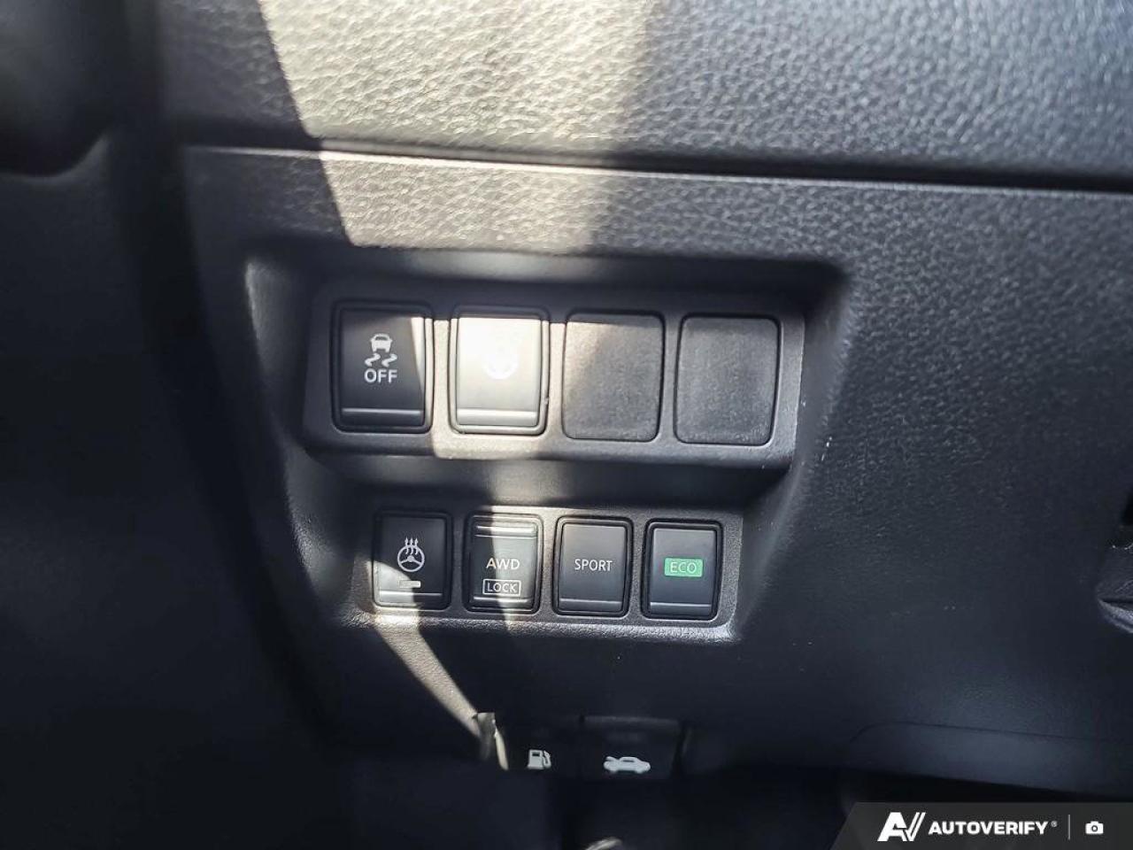 2023 Nissan Qashqai SV AWD | Android Auto | Apple Car Play | Pro-Pilot | Photo