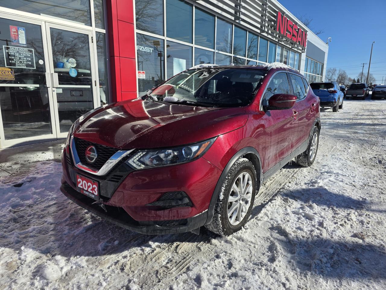 2023 Nissan Qashqai SV AWD | Remote Engine Start | Heated Seats | Apple Car Play | Photo