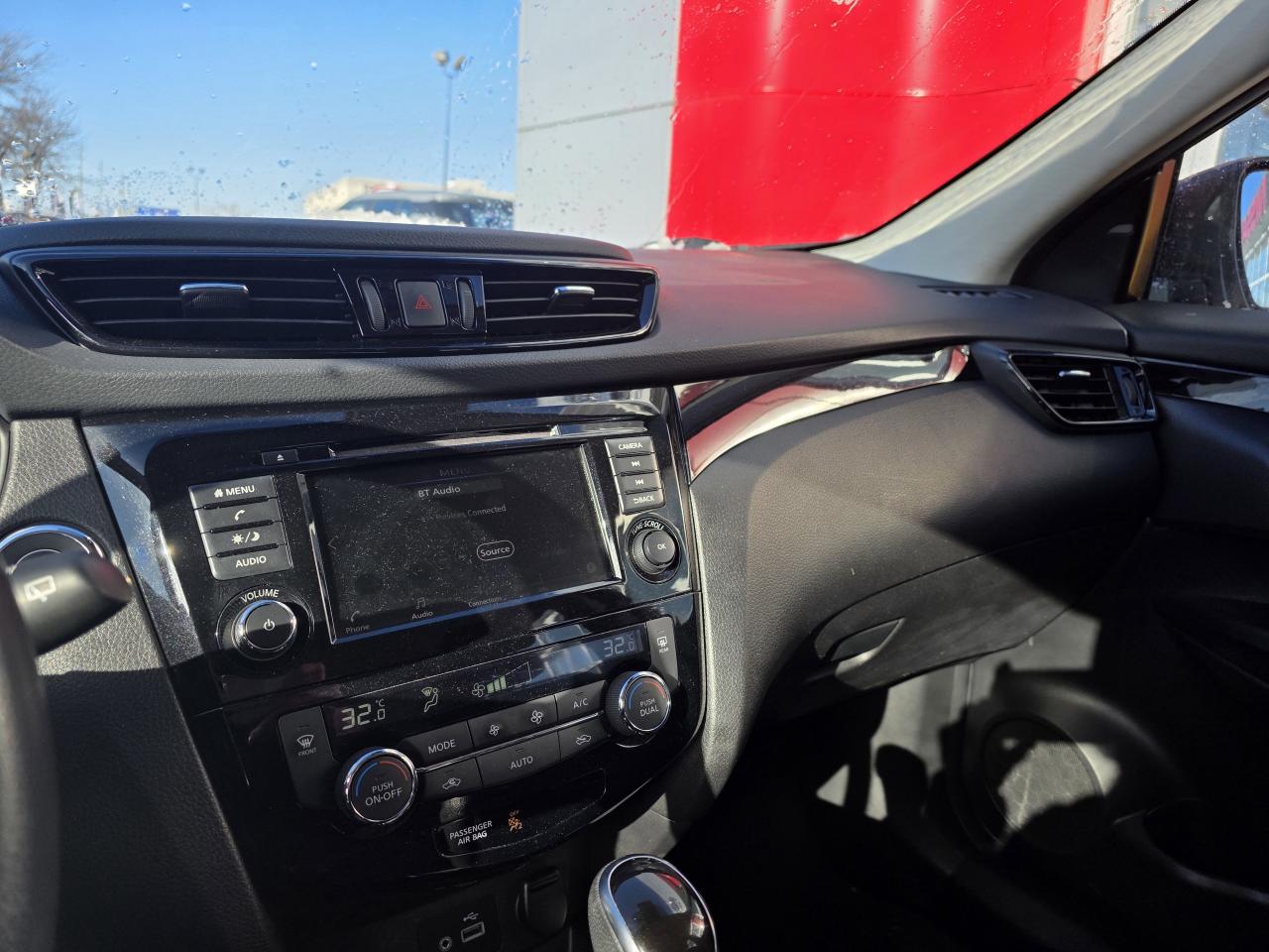 2023 Nissan Qashqai SV AWD | Remote Engine Start | Heated Seats | Apple Car Play | Photo