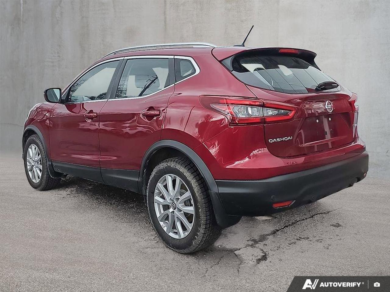 2023 Nissan Qashqai SV AWD | Remote Engine Start | Heated Seats | Apple Car Play | Photo