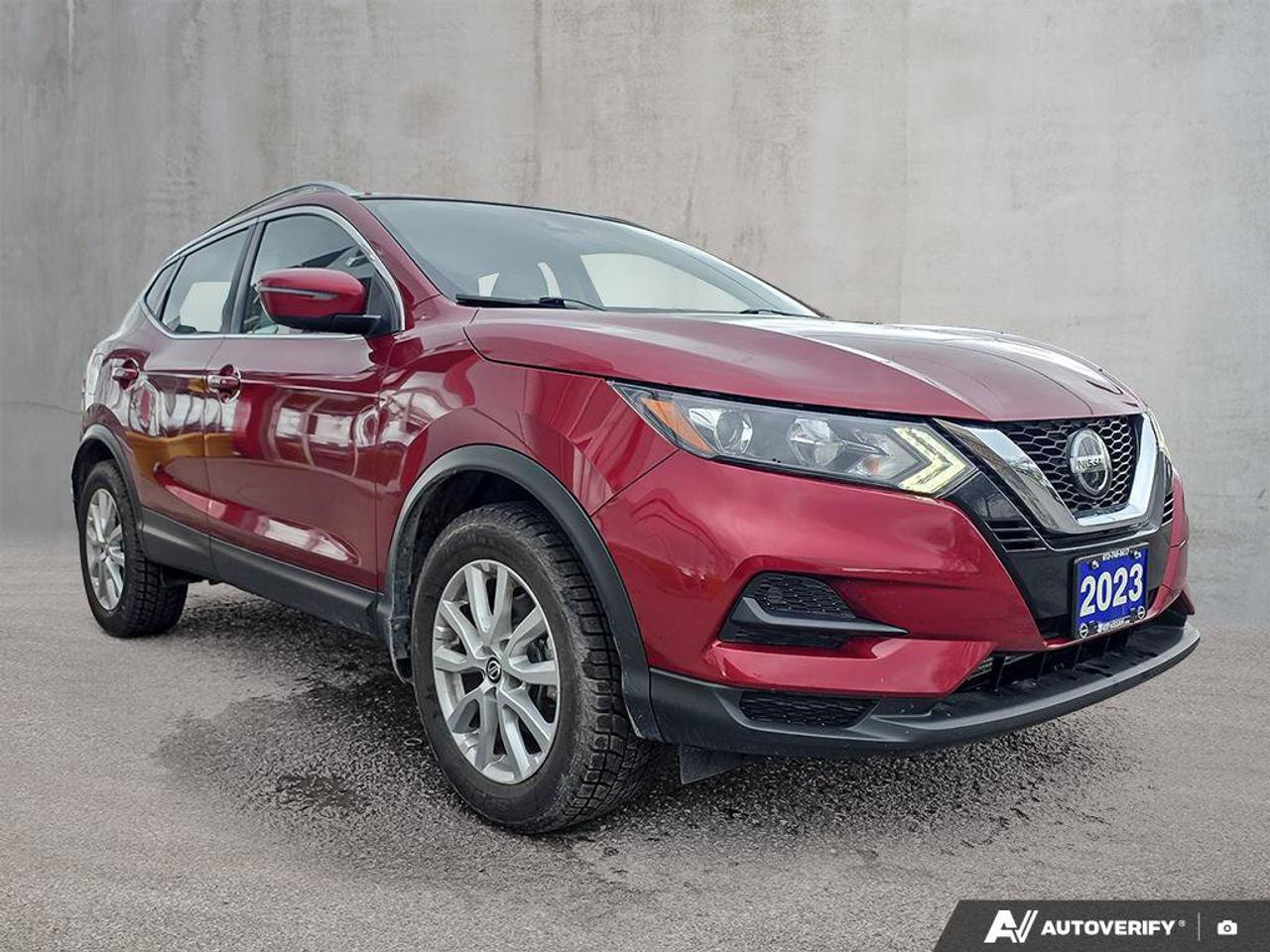 2023 Nissan Qashqai SV AWD | Remote Engine Start | Heated Seats | Apple Car Play | Photo
