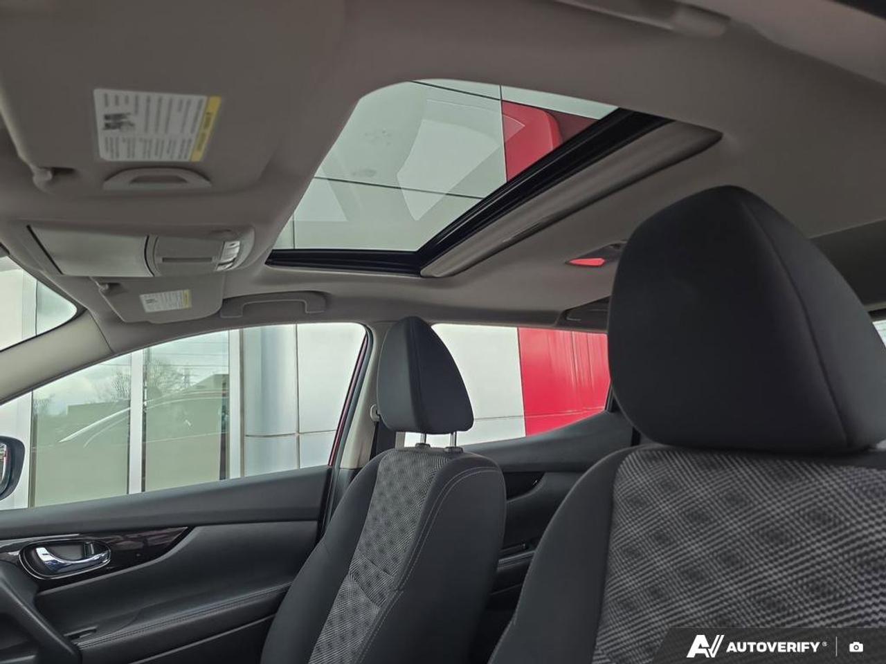 2023 Nissan Qashqai SV AWD | Remote Engine Start | Heated Seats | Apple Car Play | Photo