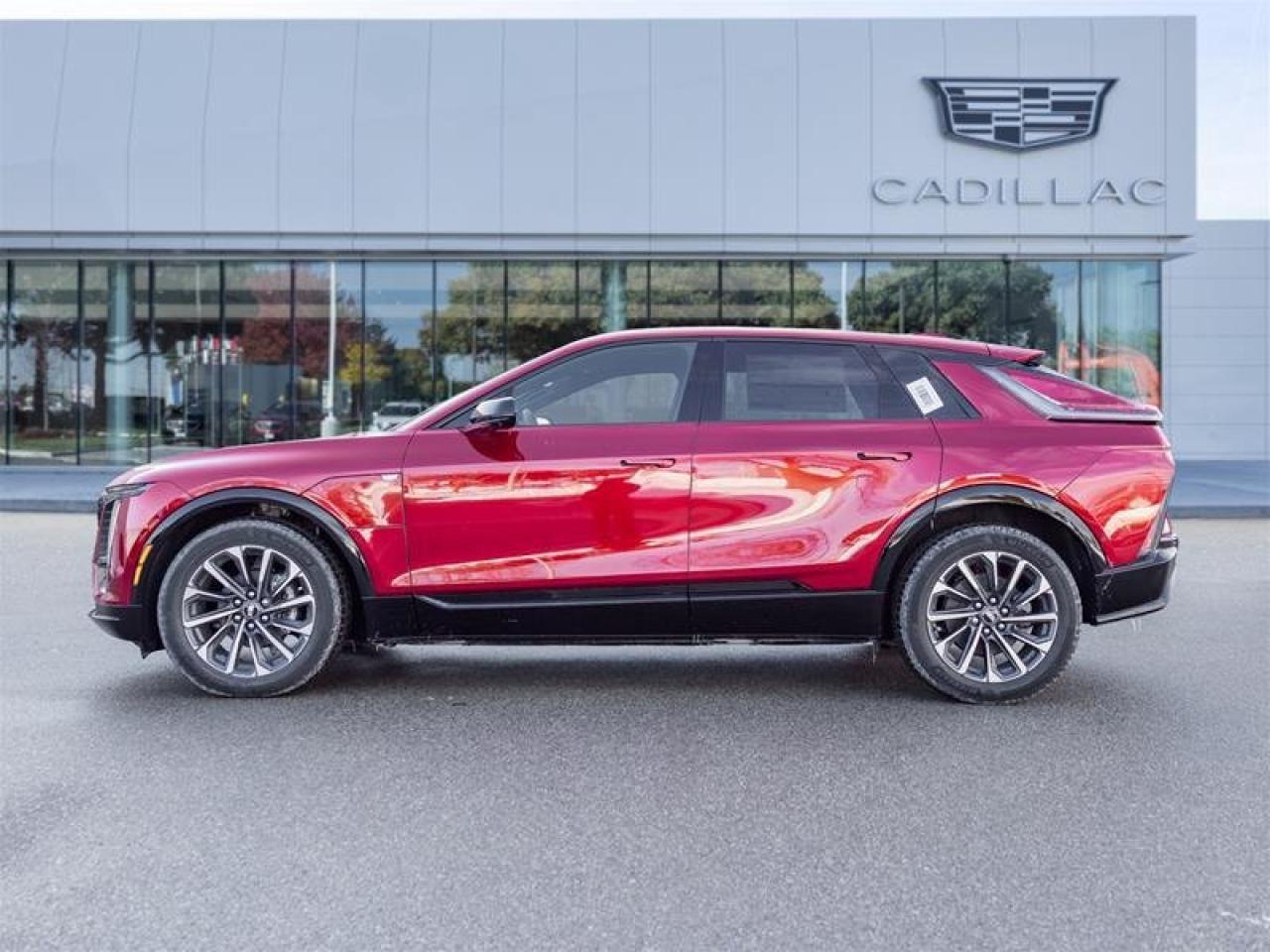 2026 Cadillac LYRIQ Sport Photo2