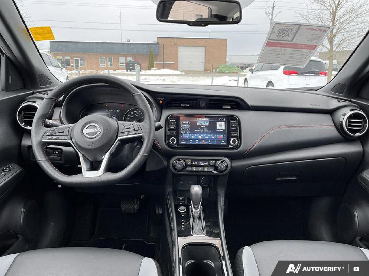 2024 Nissan Kicks SR | Premium | Carplay | Safety Tech | Bose Audio | Photo