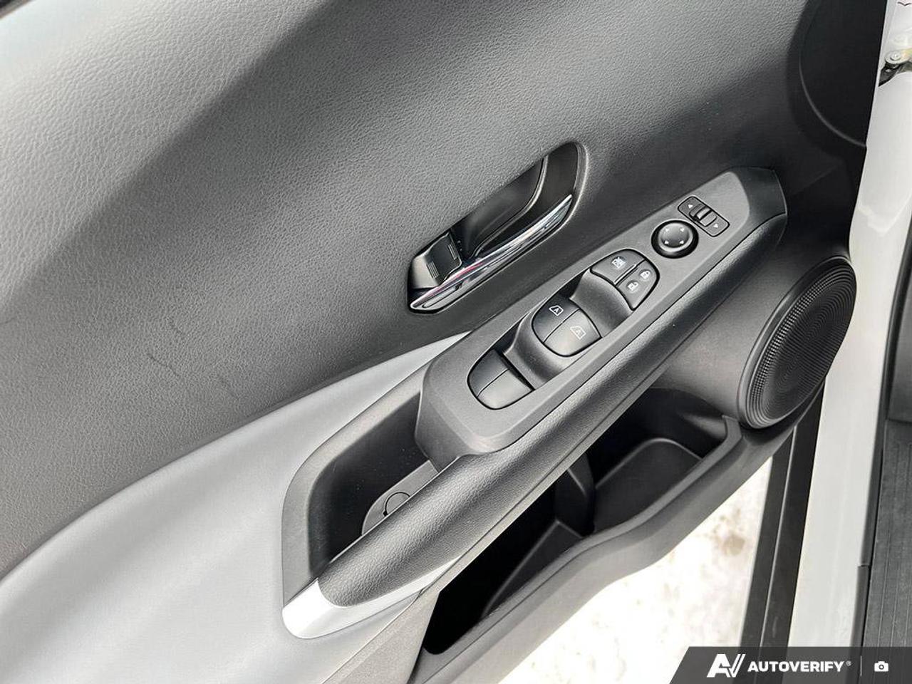 2024 Nissan Kicks SR | Premium | Carplay | Safety Tech | Bose Audio | Photo
