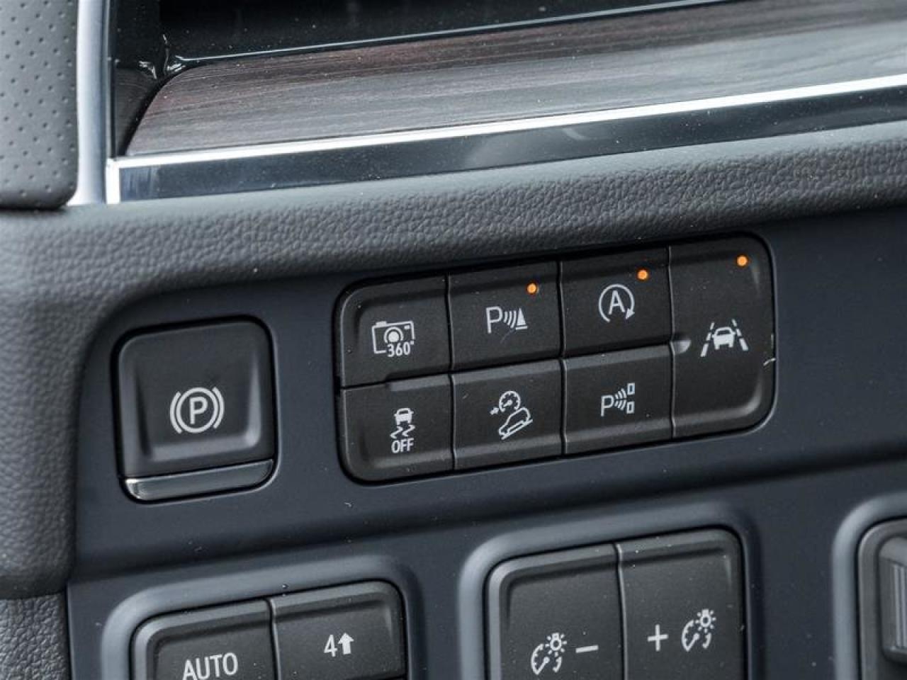 2026 Chevrolet Suburban Premier Photo