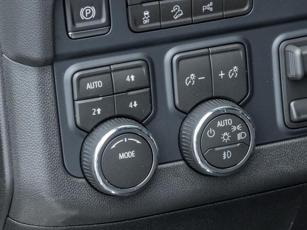 2026 Chevrolet Suburban Premier Photo