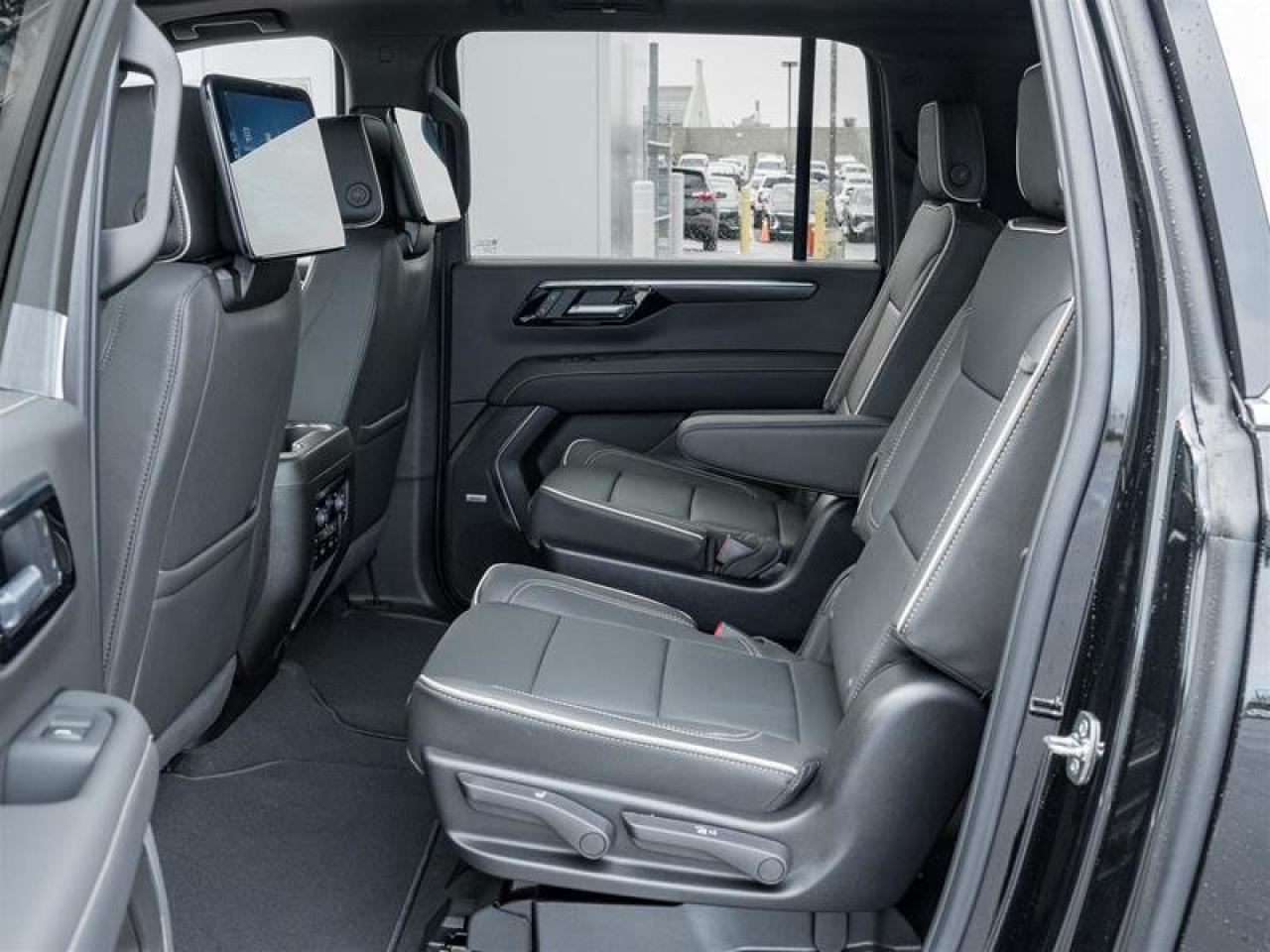 2026 Chevrolet Suburban Premier Photo