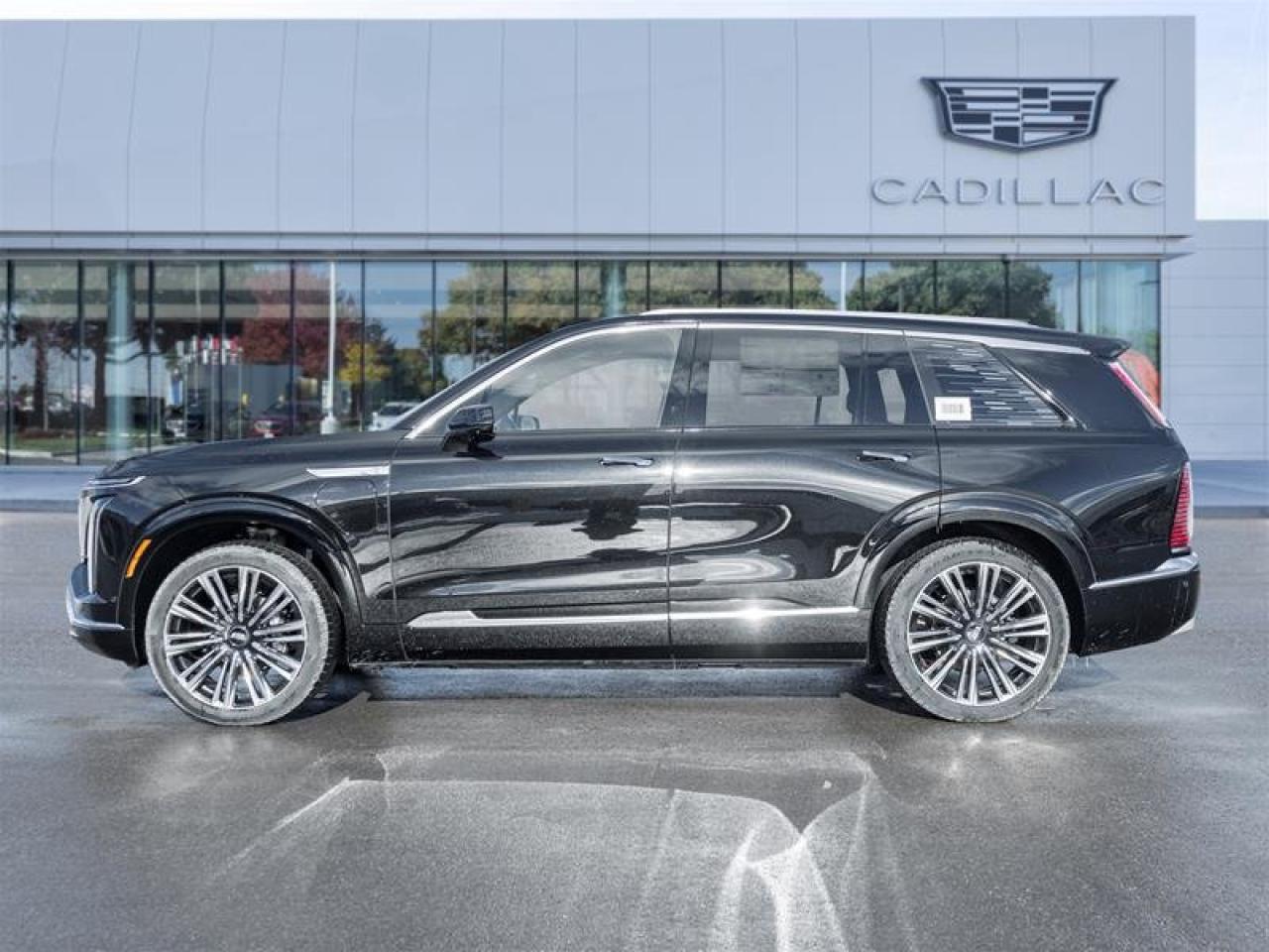 2026 Cadillac VISTIQ Premium Luxury Photo2