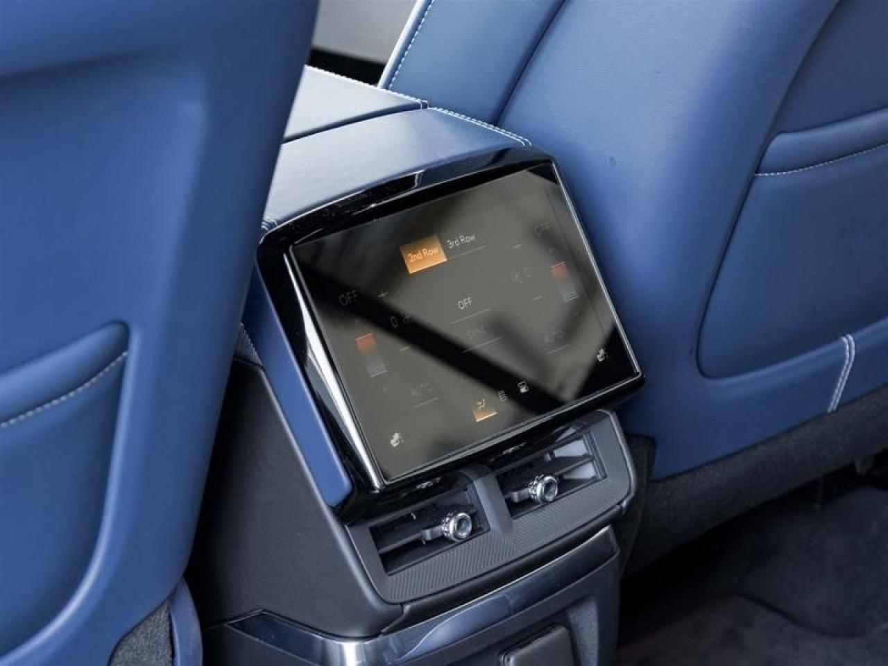 2026 Cadillac VISTIQ Premium Luxury Photo