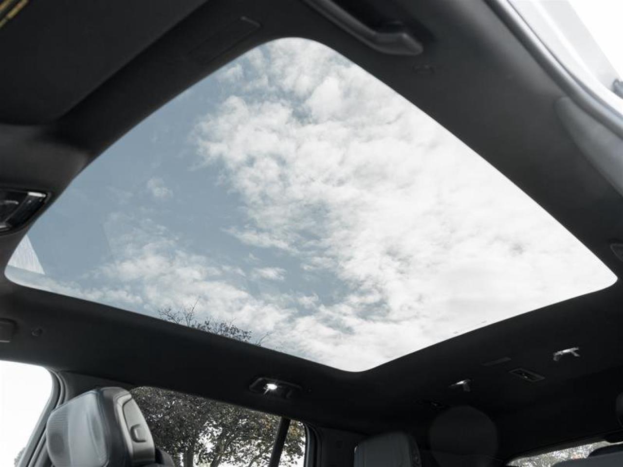 2026 Cadillac Escalade IQ Sport Photo