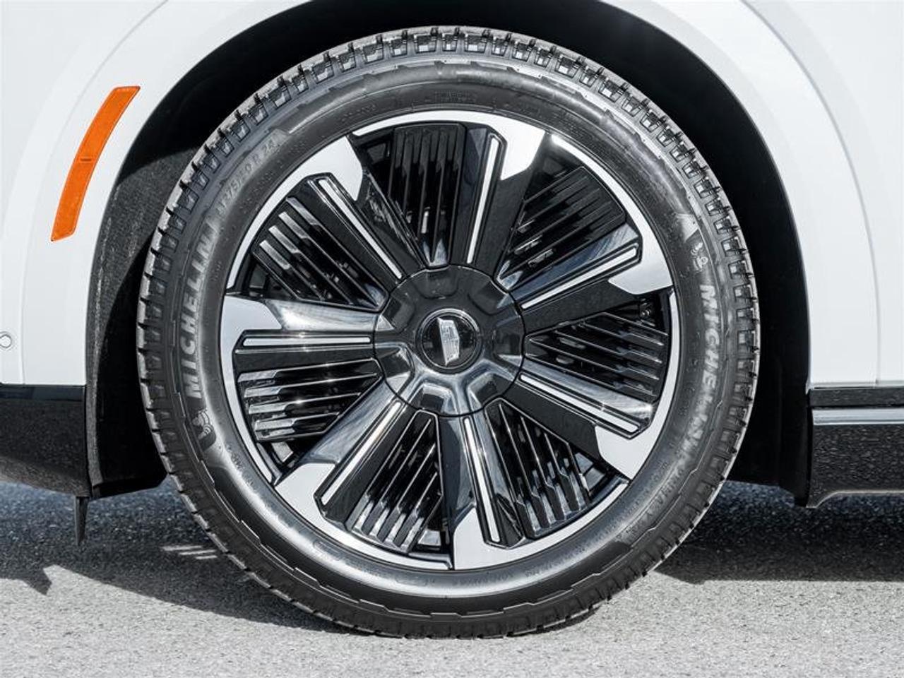 2026 Cadillac Escalade IQ Sport Photo