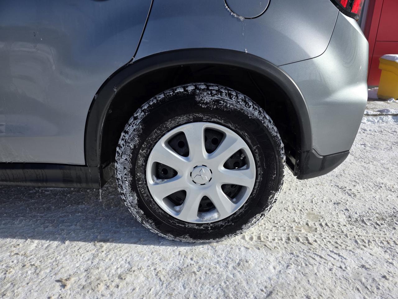 2023 Mitsubishi RVR ES | AWD | Android Auto | Apple Car Play | Photo