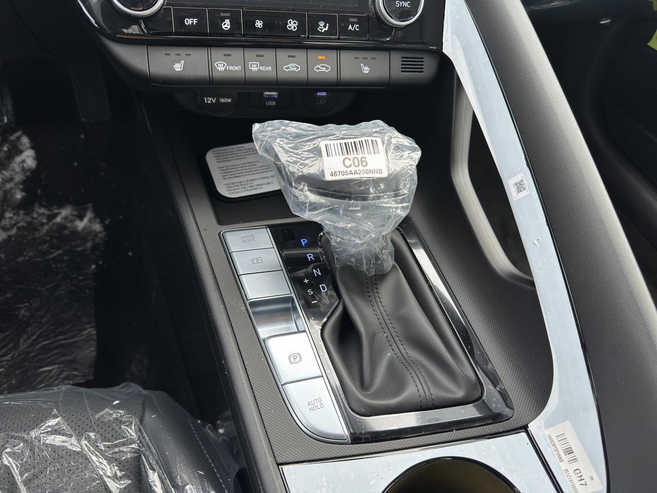 2026 Hyundai Elantra Hybrid Luxury Photo