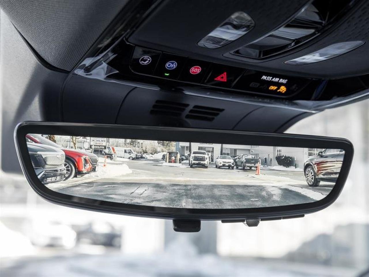 2026 Cadillac OPTIQ Luxury Photo