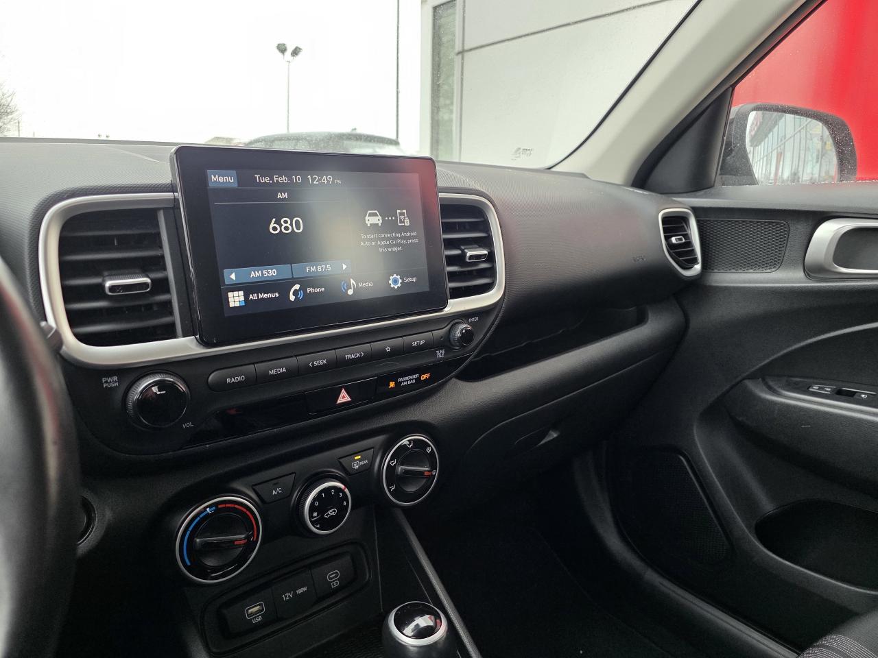 2023 Hyundai Venue Preferred | Apple Car Play | Android Auto | Heated Seats | Photo