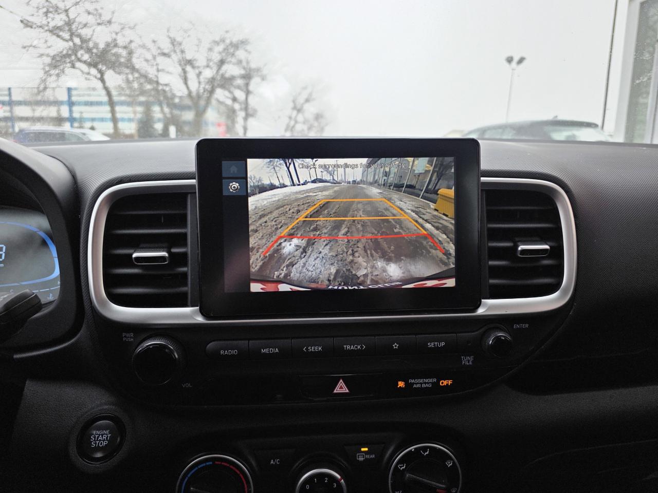 2023 Hyundai Venue Preferred | Apple Car Play | Android Auto | Heated Seats | Photo