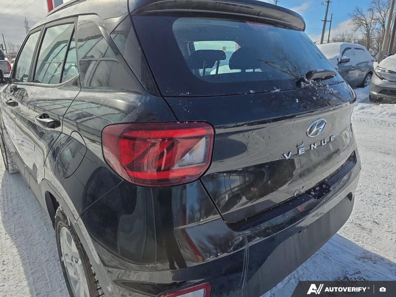 2023 Hyundai Venue Preferred | Apple Car Play | Android Auto | Heated Seats | Photo