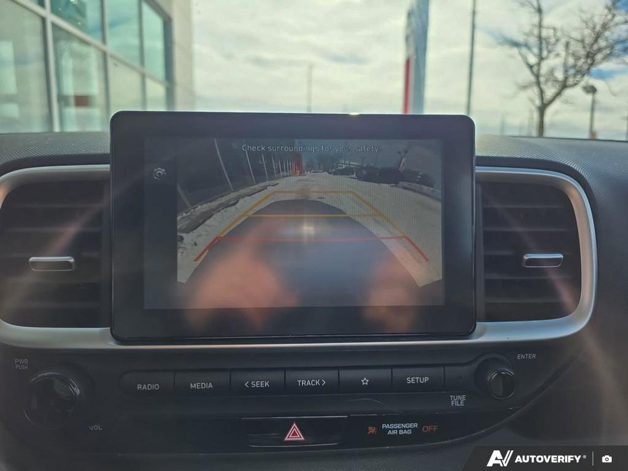 2023 Hyundai Venue Preferred | Apple Car Play | Android Auto | Heated Seats | Photo
