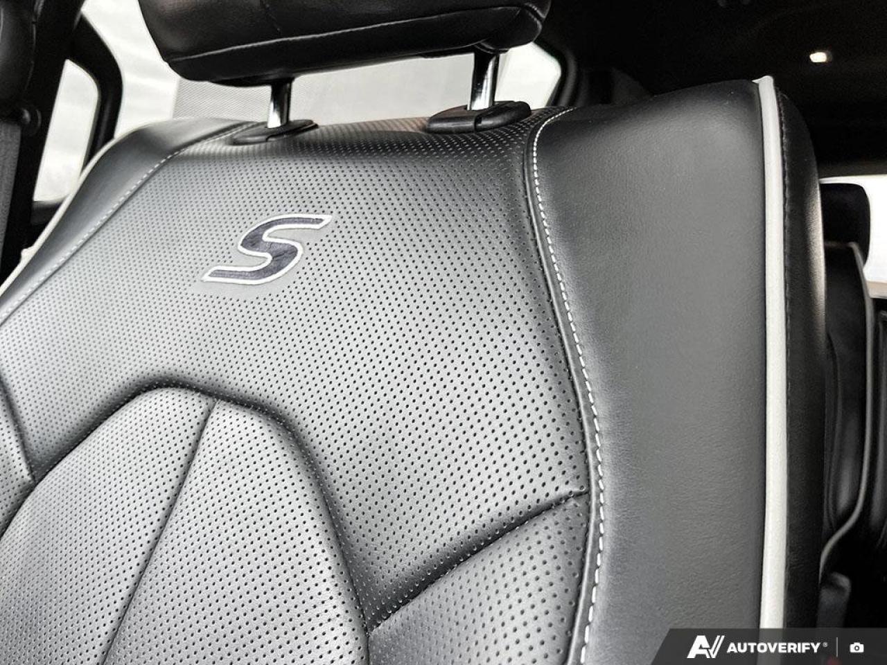 2025 Chrysler Pacifica Limited | Nav | Sunroof | Leather | Power Doors | Photo