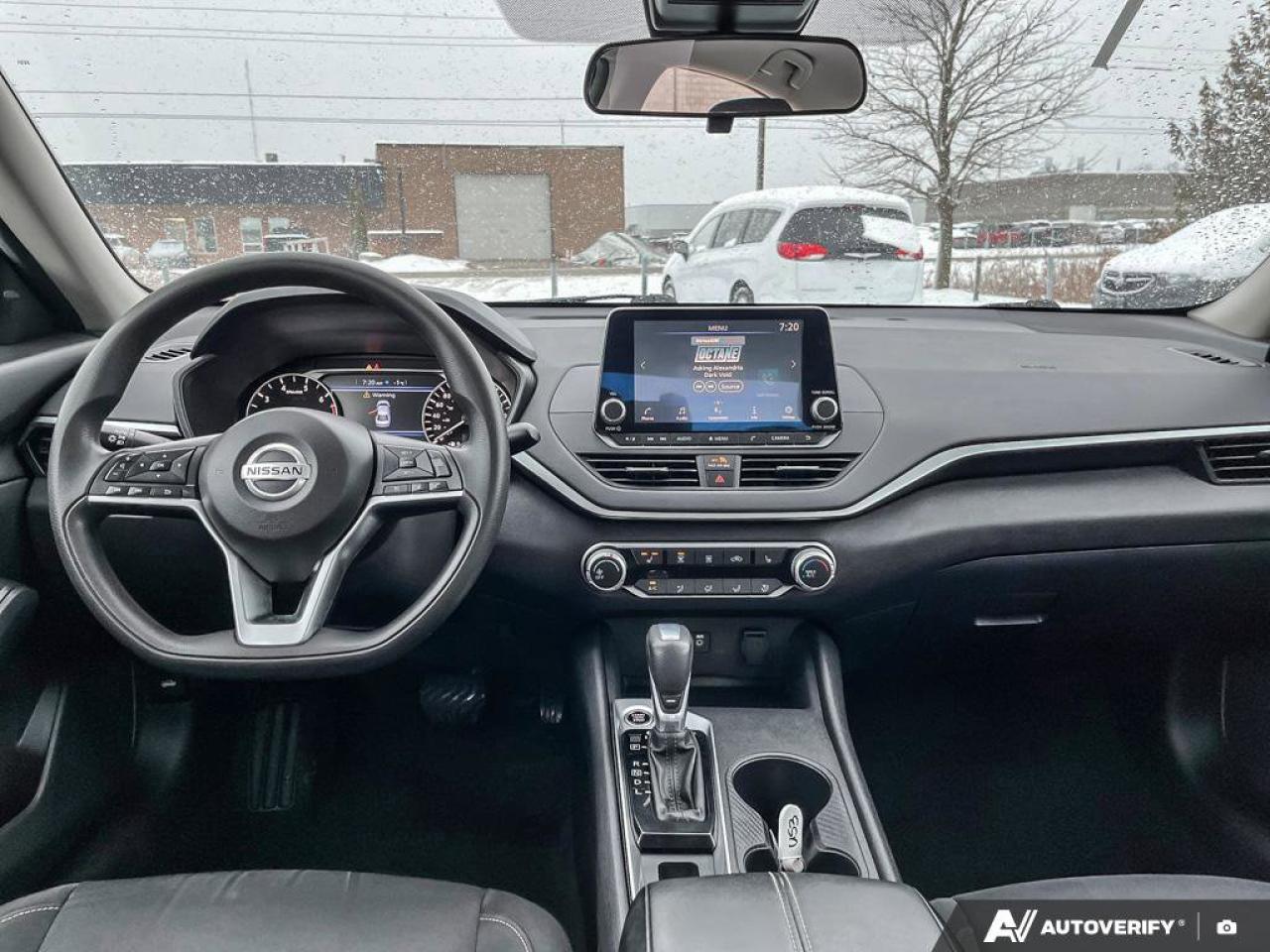 2022 Nissan Altima 2.5 SE AWD | Heated Seats | Remote Start | Reverse Cam | Carplay | Power Seat | New Tires & Brakes | Photo