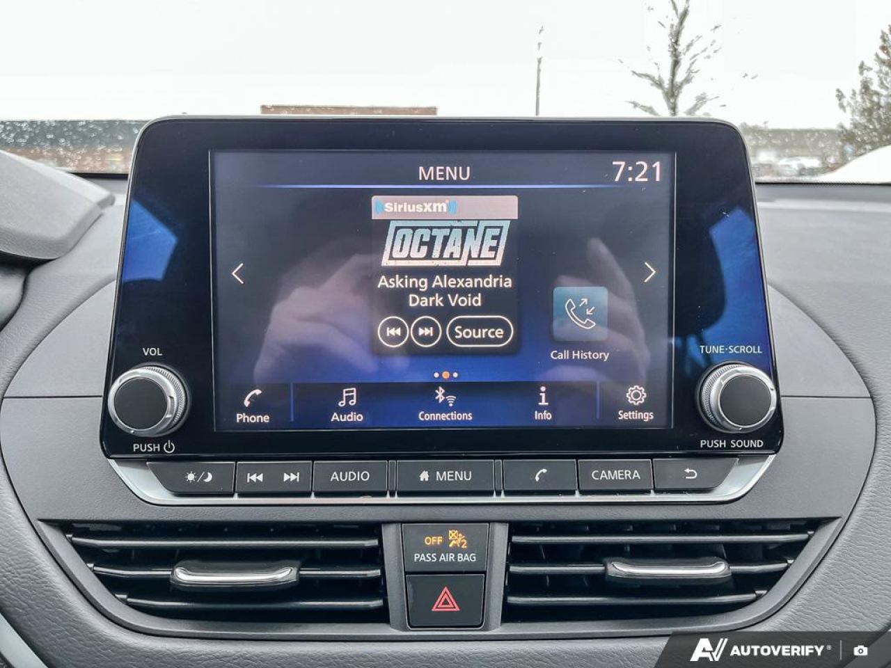 2022 Nissan Altima 2.5 SE AWD | Heated Seats | Remote Start | Reverse Cam | Carplay | Power Seat | New Tires & Brakes | Photo