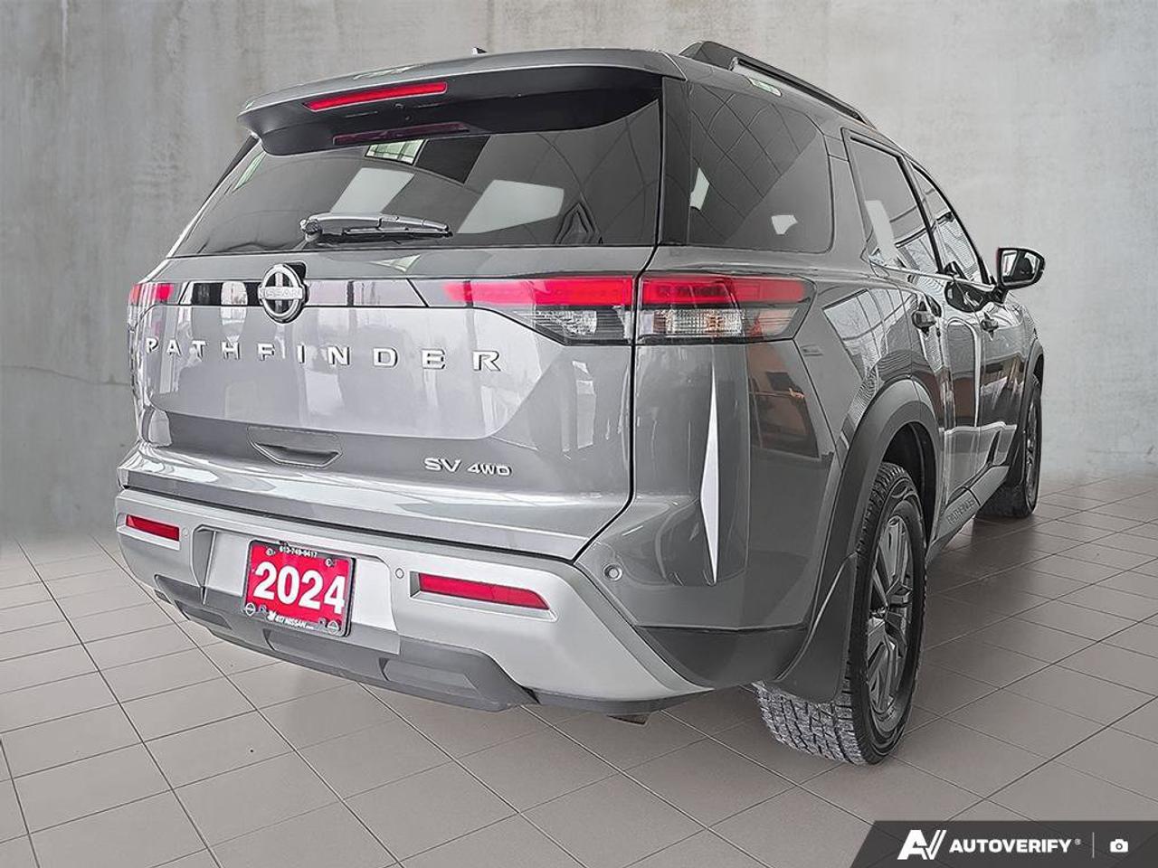 2024 Nissan Pathfinder SV Photo