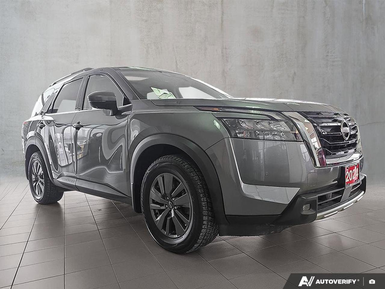 2024 Nissan Pathfinder SV Photo