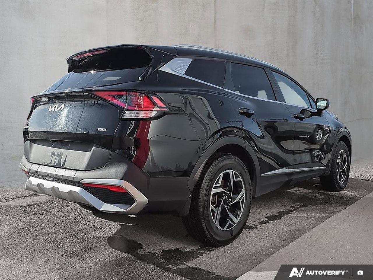 2023 Kia Sportage LX AWD | Apple Car Play | Android Auto | Heated Seats | Photo4