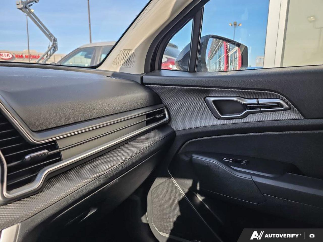 2023 Kia Sportage LX AWD | Apple Car Play | Android Auto | Heated Seats | Photo