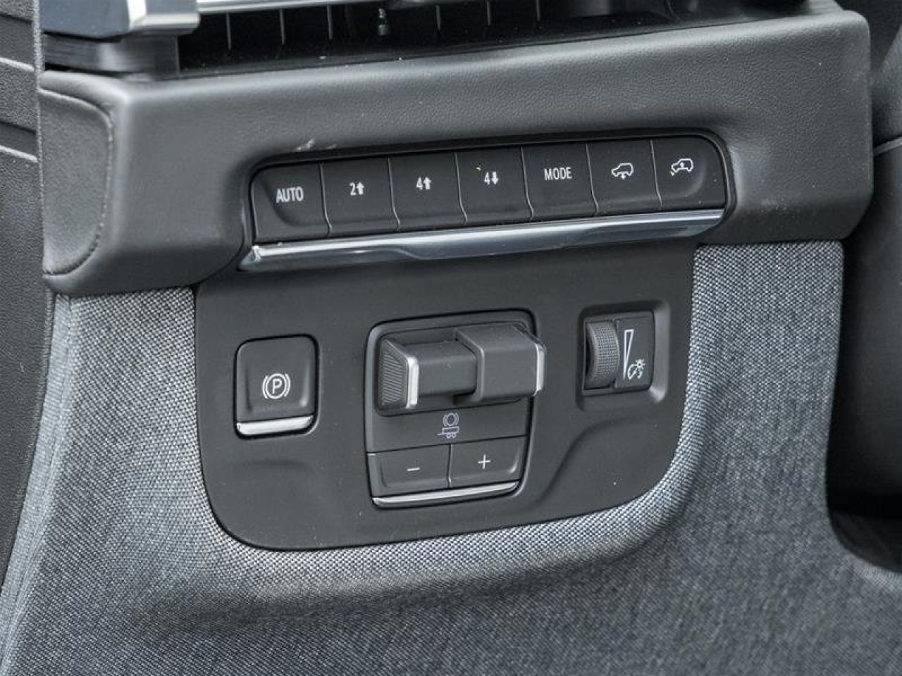 2026 Cadillac Escalade ESV Platinum Sport Photo