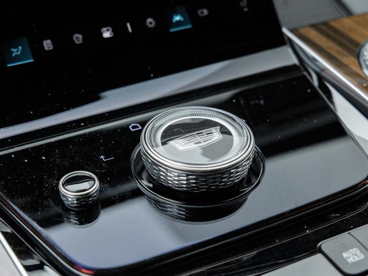 2026 Cadillac Escalade ESV Platinum Sport Photo