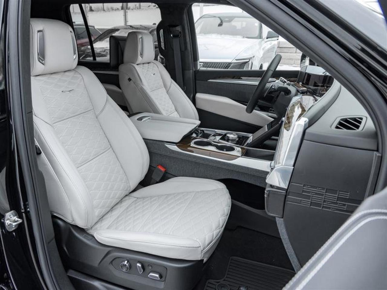 2026 Cadillac Escalade ESV Platinum Sport Photo