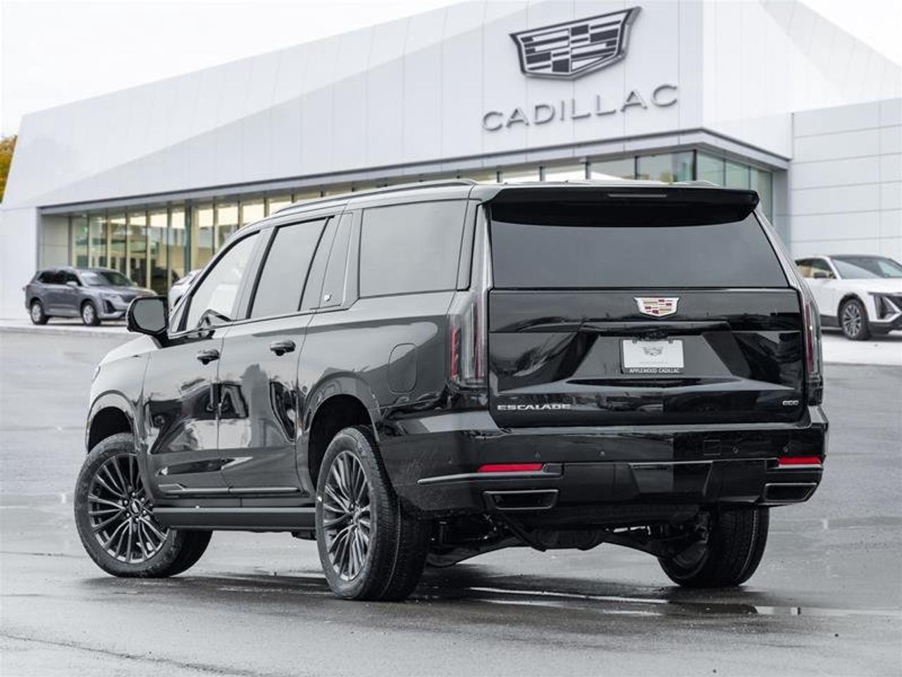 2026 Cadillac Escalade ESV Platinum Sport Photo