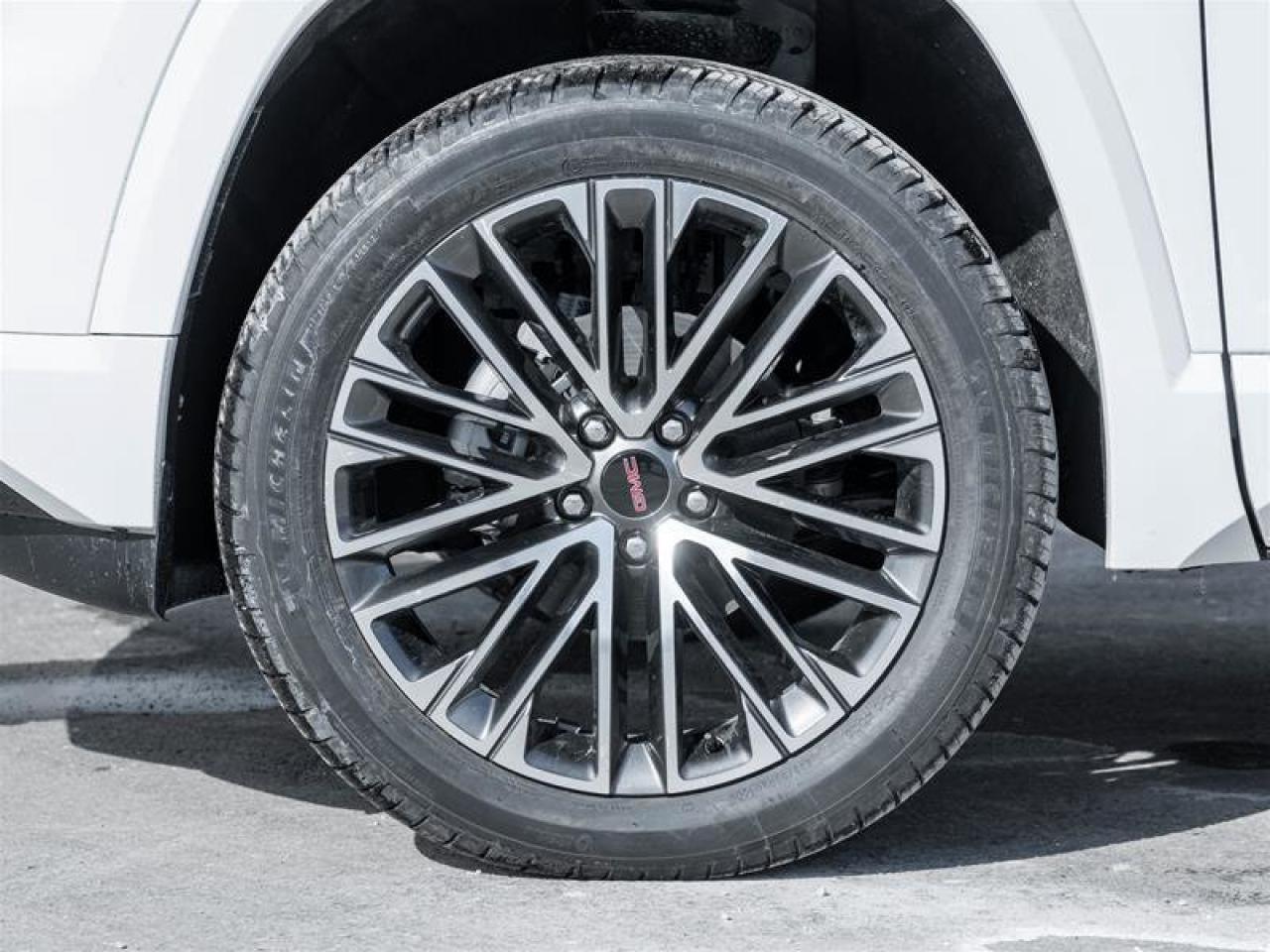 2026 GMC Terrain Denali Photo3