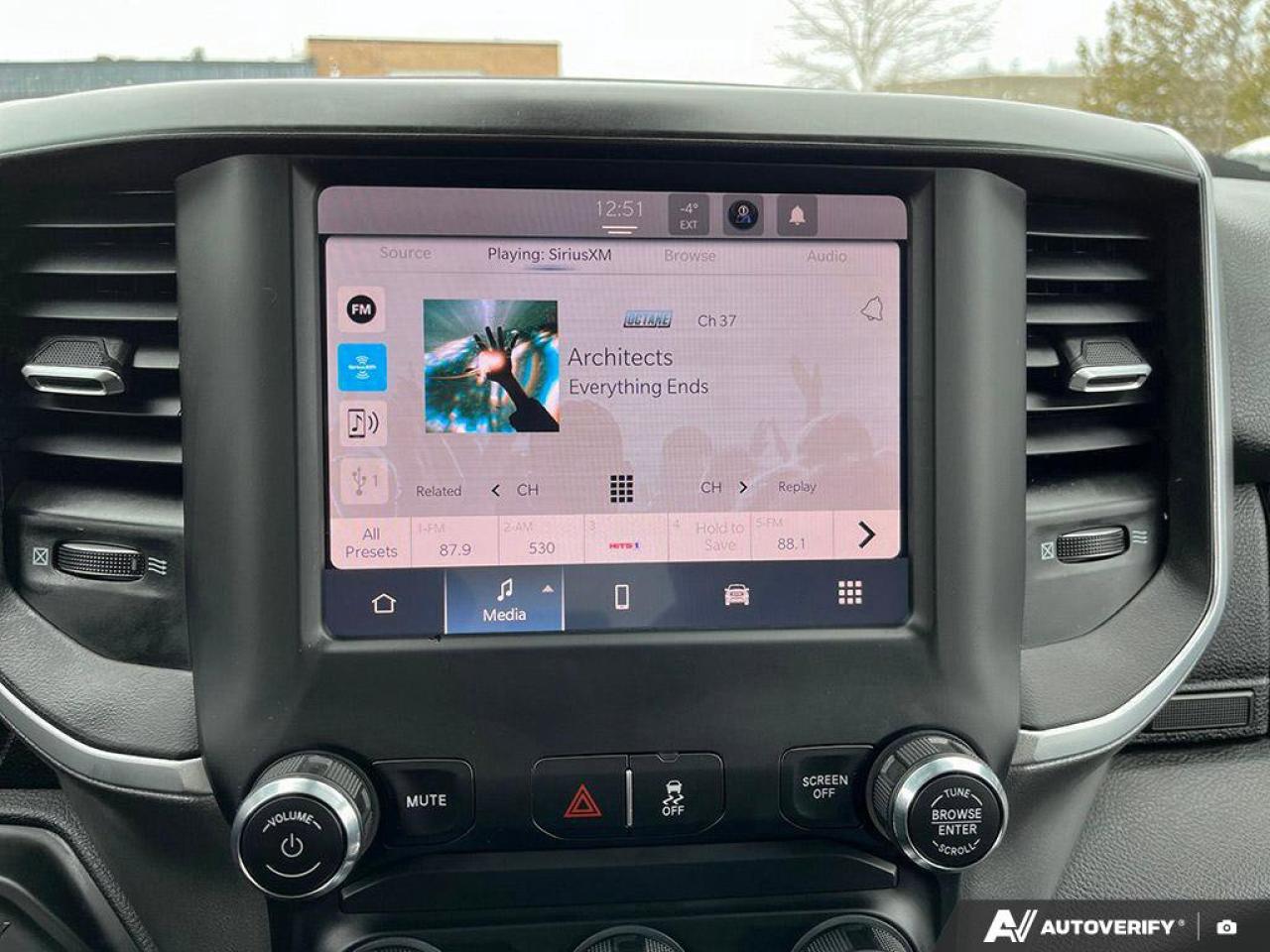 2024 RAM 3500 Big Horn | Diesel | Carplay | Low Kms | Prev Rental | Clean Carfax | Photo