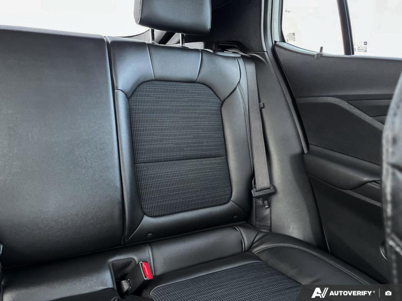 2024 Buick Envista Preferred | Apple Carplay | Safety Tech | Heated Seats | Photo