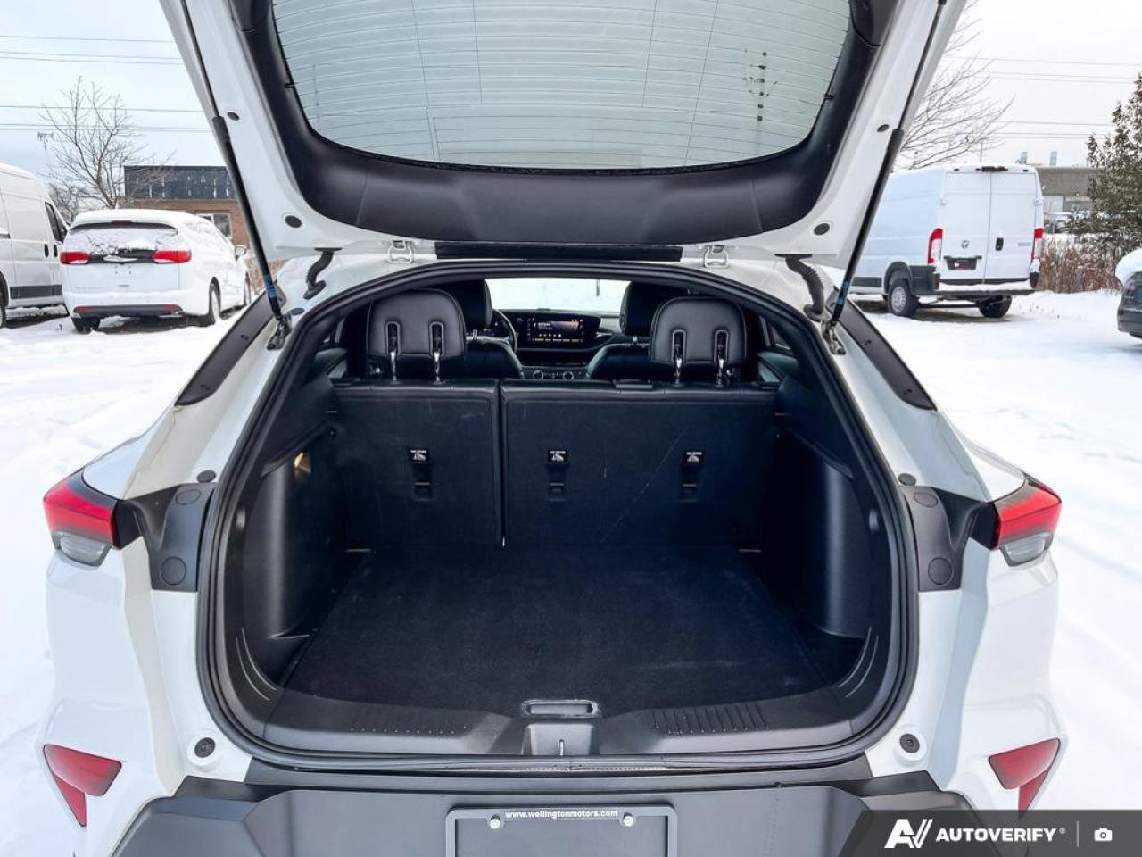 2024 Buick Envista Preferred | Apple Carplay | Safety Tech | Heated Seats | Photo