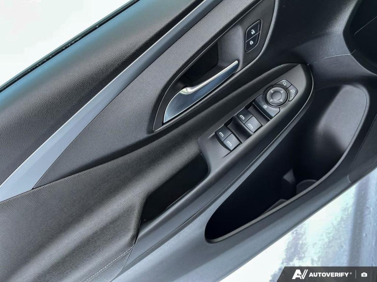 2024 Buick Envista Preferred | Apple Carplay | Safety Tech | Heated Seats | Photo