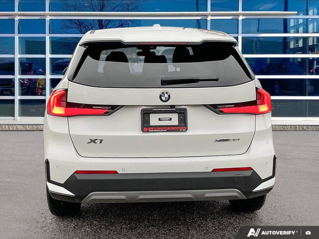 2023 BMW X1 xDrive28i | Leather | Apple Carplay | Heated Seats | Clean Carfax | Photo